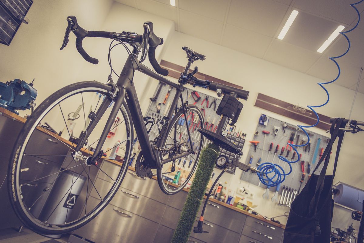 Bicycle maintenance and workshop tools